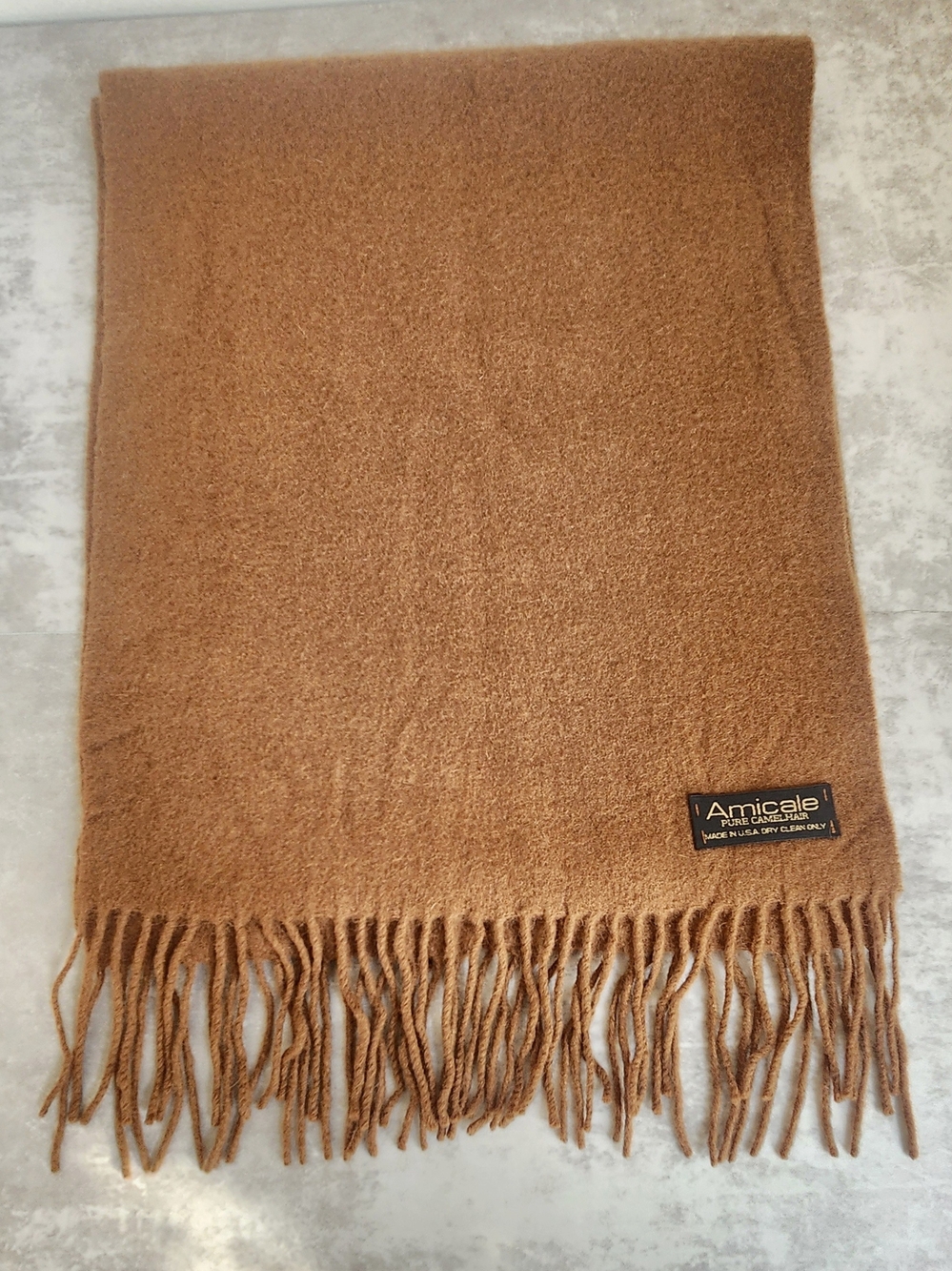 Amicale Cashmere Womens Camel Brown Fringe Scarf Minimalist Quiet Luxury